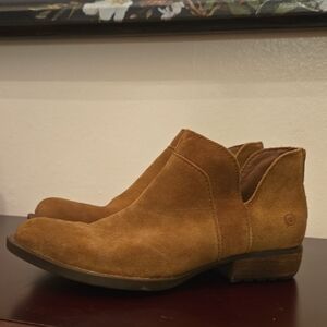 Born Women's Brown Suede Ankle Booties